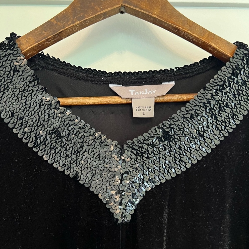 Women’s Large Velour Black Lounge Top with Sequin Details - Picture 6 of 8